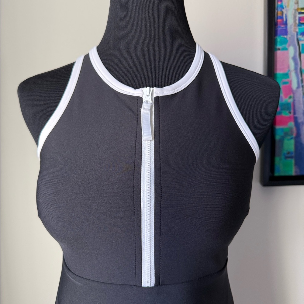Sport Dress - Picture 4 of 10